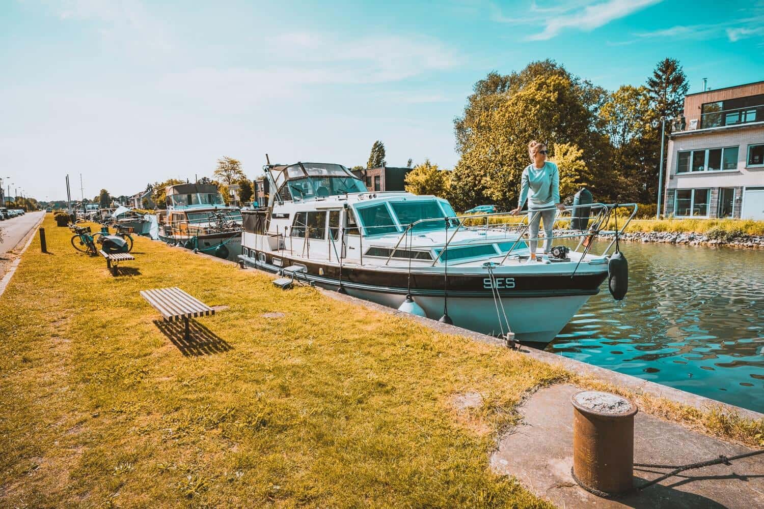 Mechelen, waar je kan slapen op een boot en het bier rijkelijk vloeit