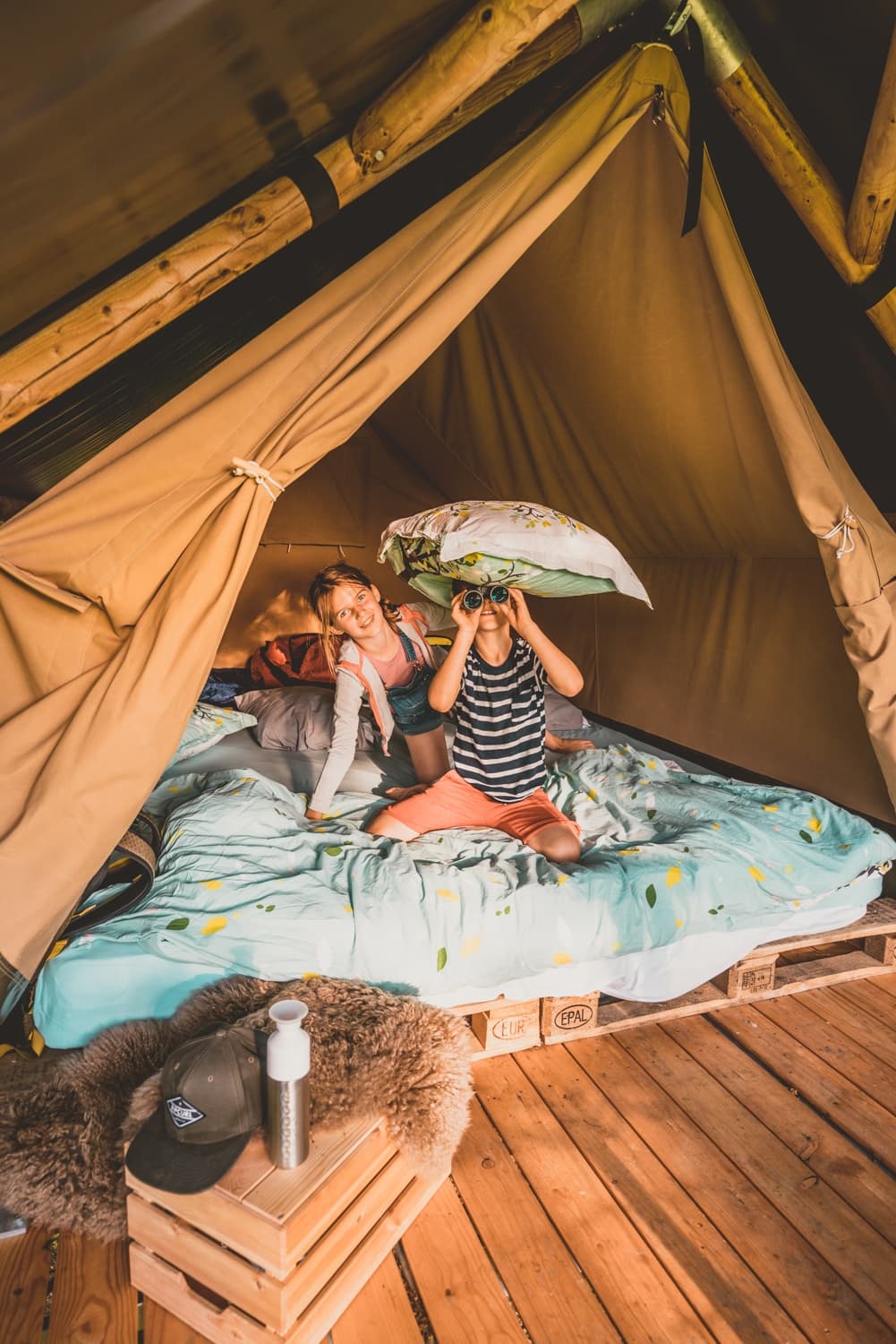 slapen in boomhutten