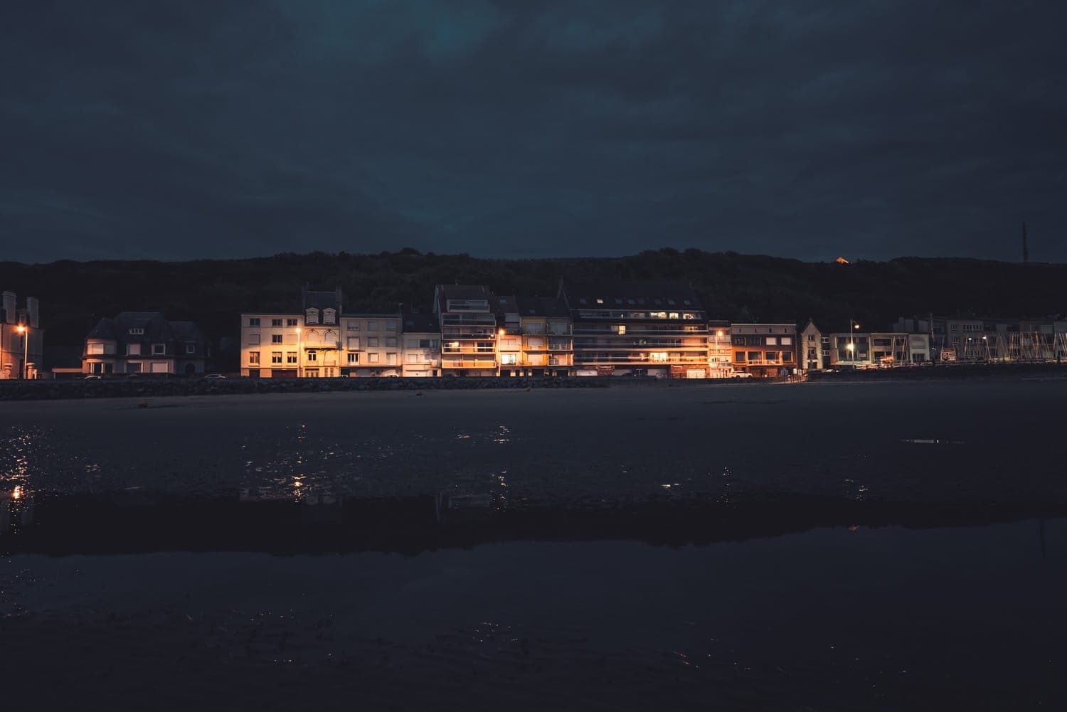 reizen maakt gelukkig boek
