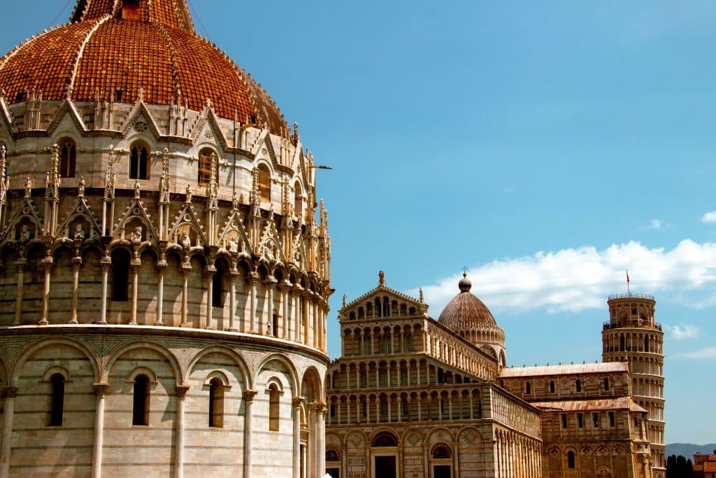 Battisero, kathedraal en toren van Pisa