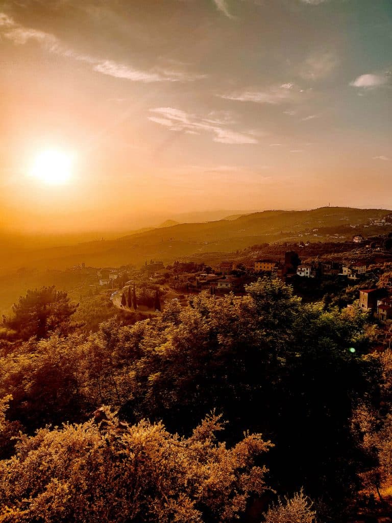 Zonsondergang toscaanse heuvels