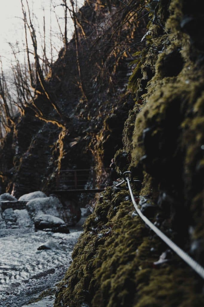 De waterval van Kozjak bereik je na een korte maar mooie wandeling