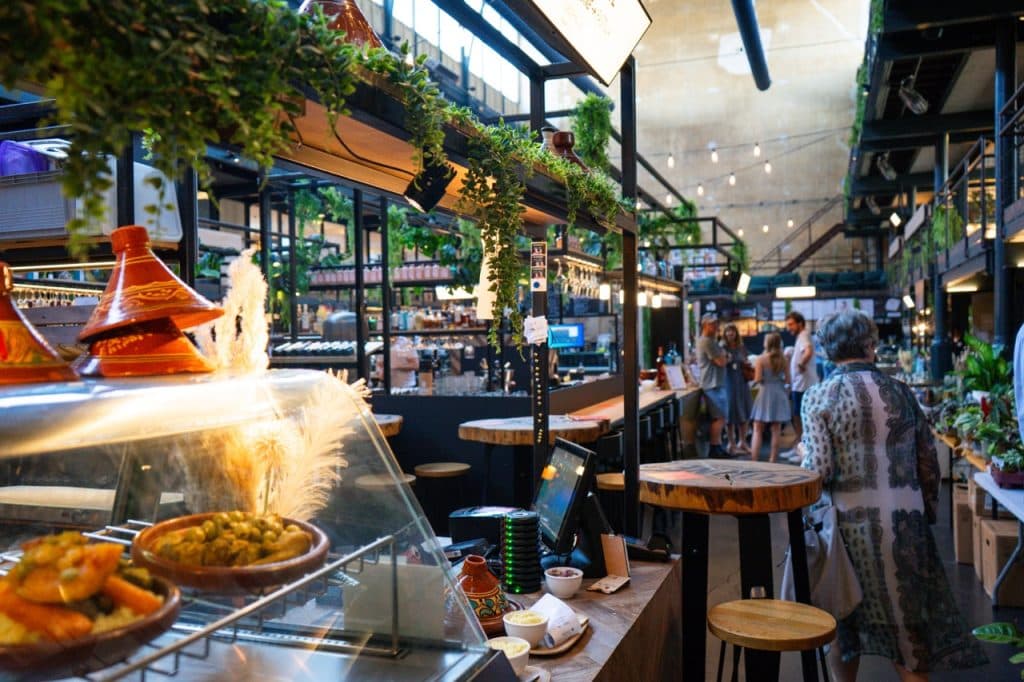 Op ontdekking in de Vleeshalle, de foodmarkt van Mechelen.