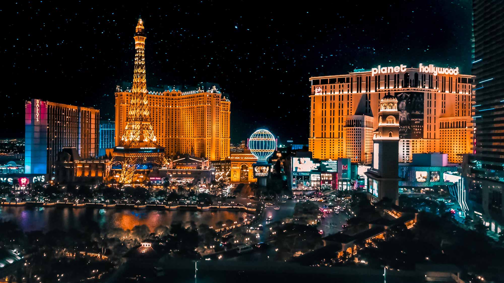 las vegas by night
