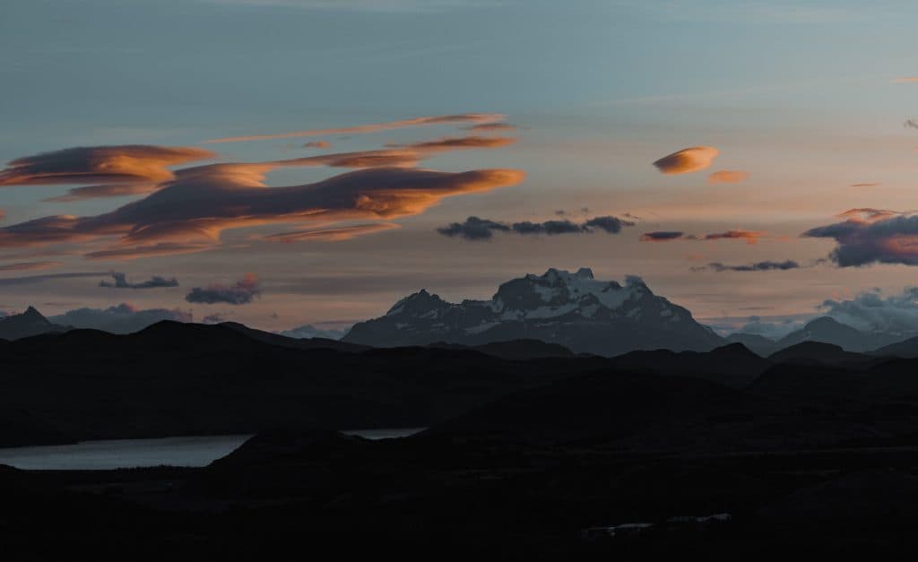 de w-trek stappen in torres del paine