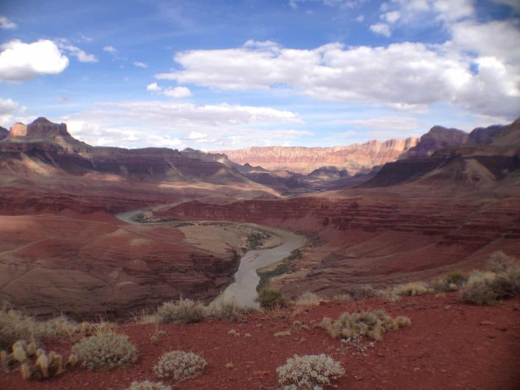 De Unkar Delta is spectaculair in de rode rotsen.