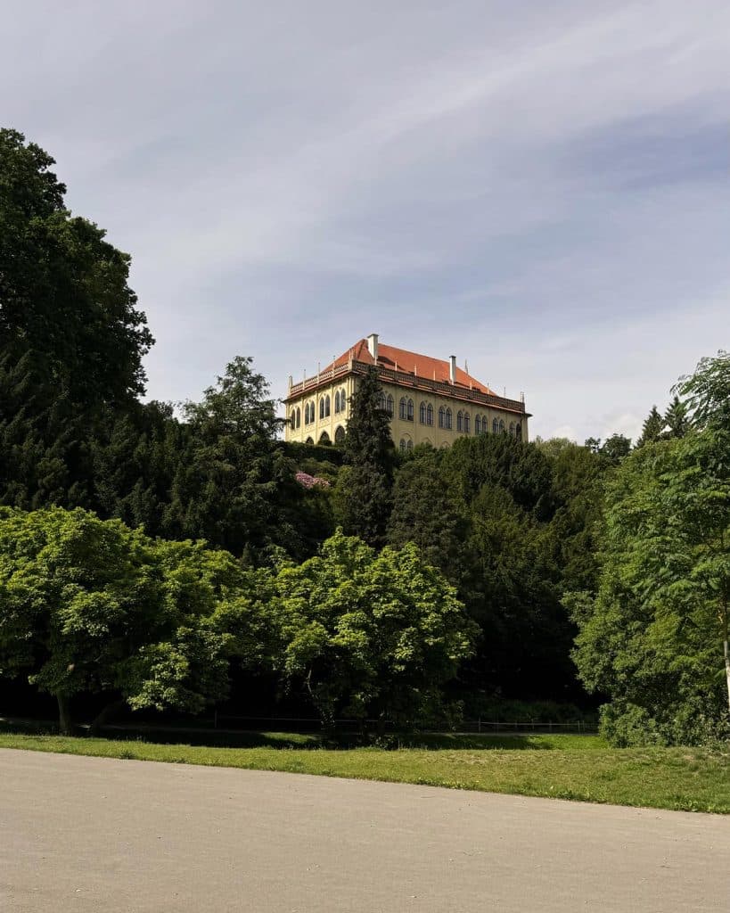 waar fietsen huren in praag