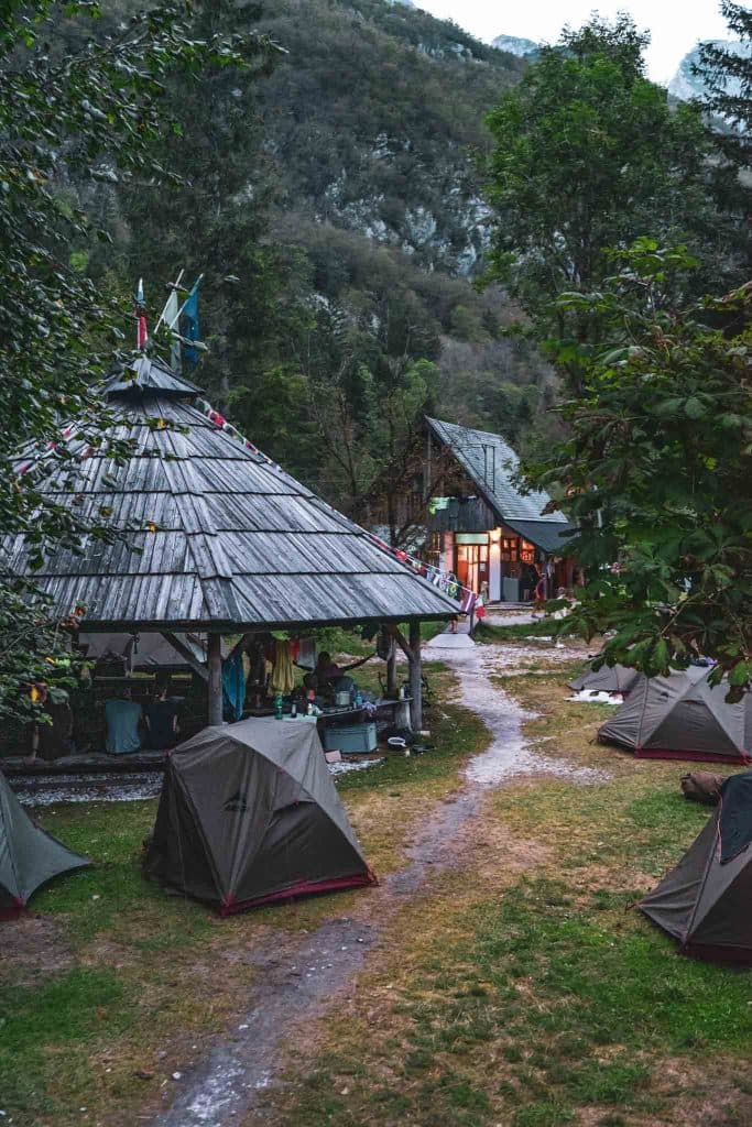 Raften op de Soca rivier in Slovenië