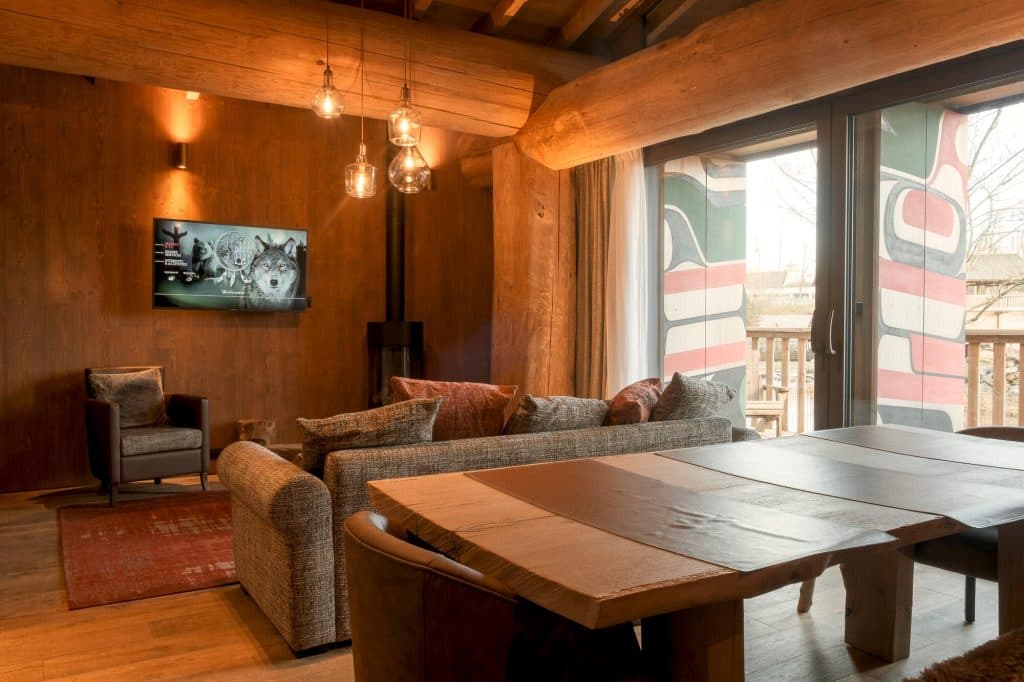 native house logeren in pairi daiza