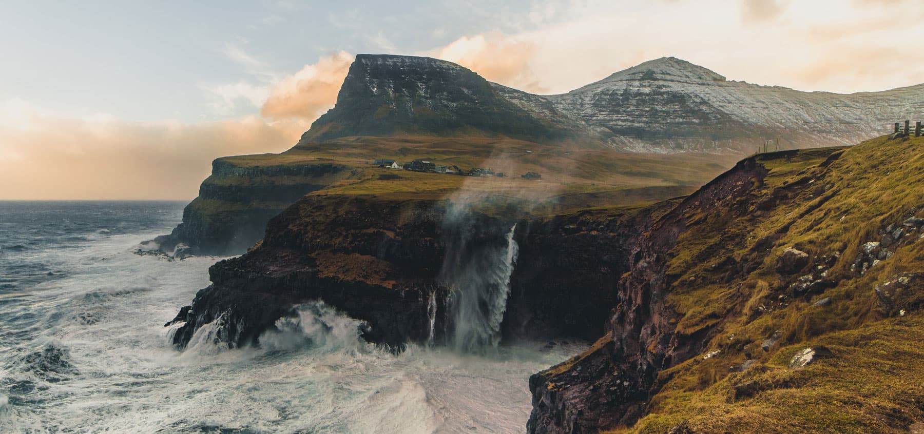 Gasadalur waterval, Faeroer eilanden