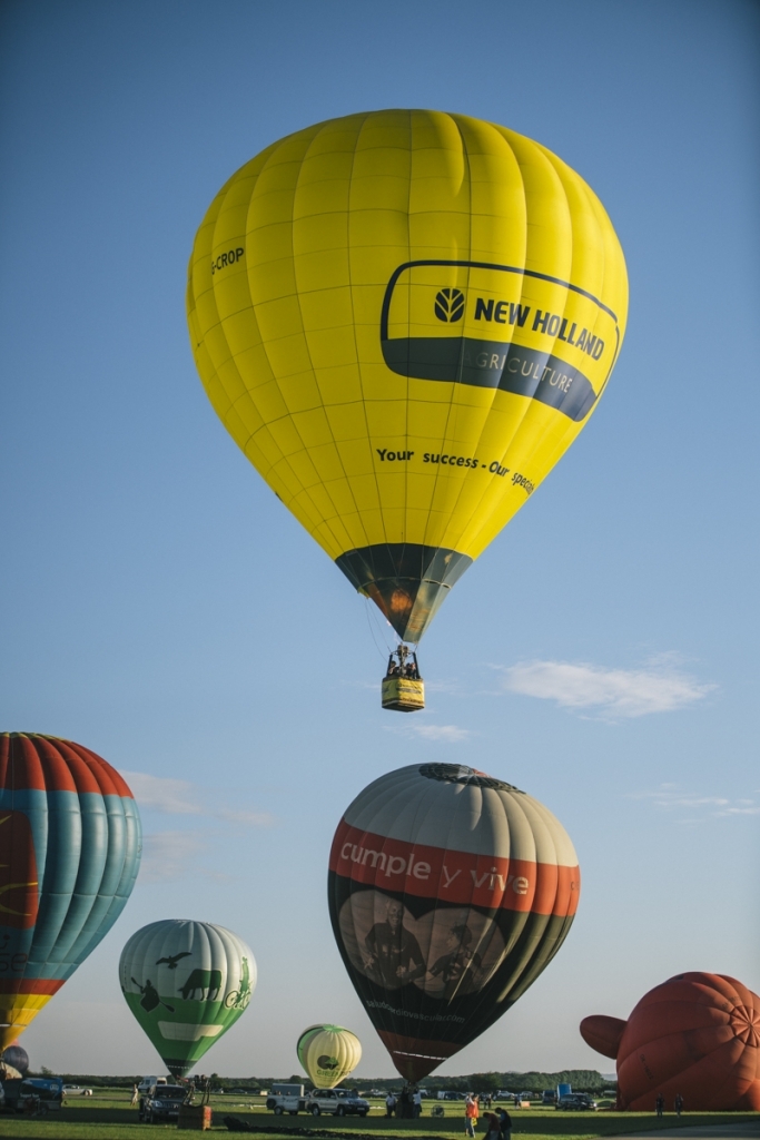 mondial air balloon festival