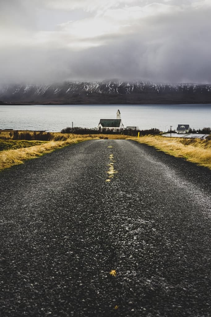 storytelling over ijsland