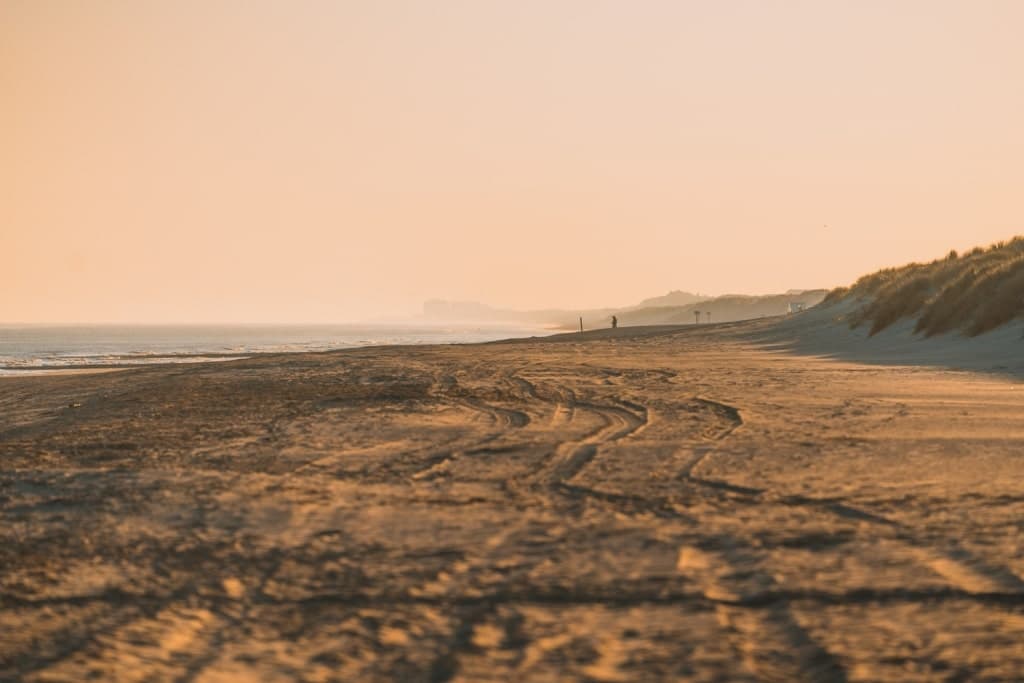 zonsopgang belgische kust