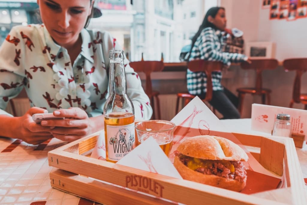 pistolets eten in brussel