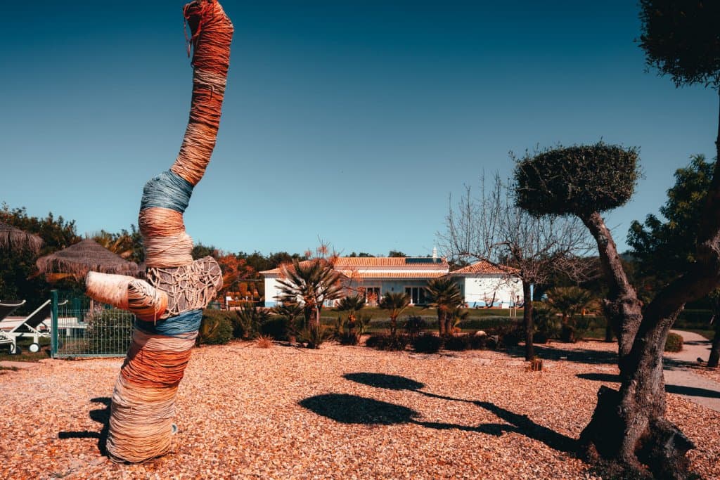 verlaten baaitjes in de algarve