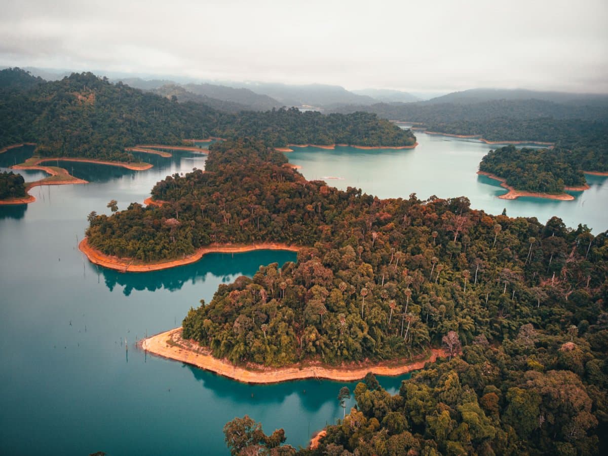 khao sok nationaal park thailand