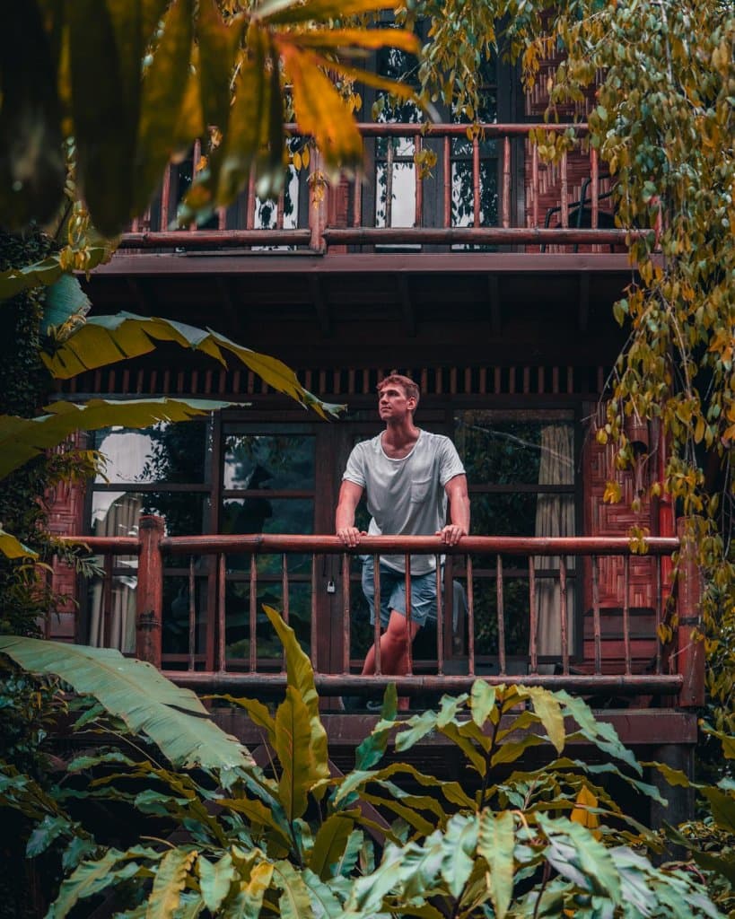 slapen in treehouses thailand