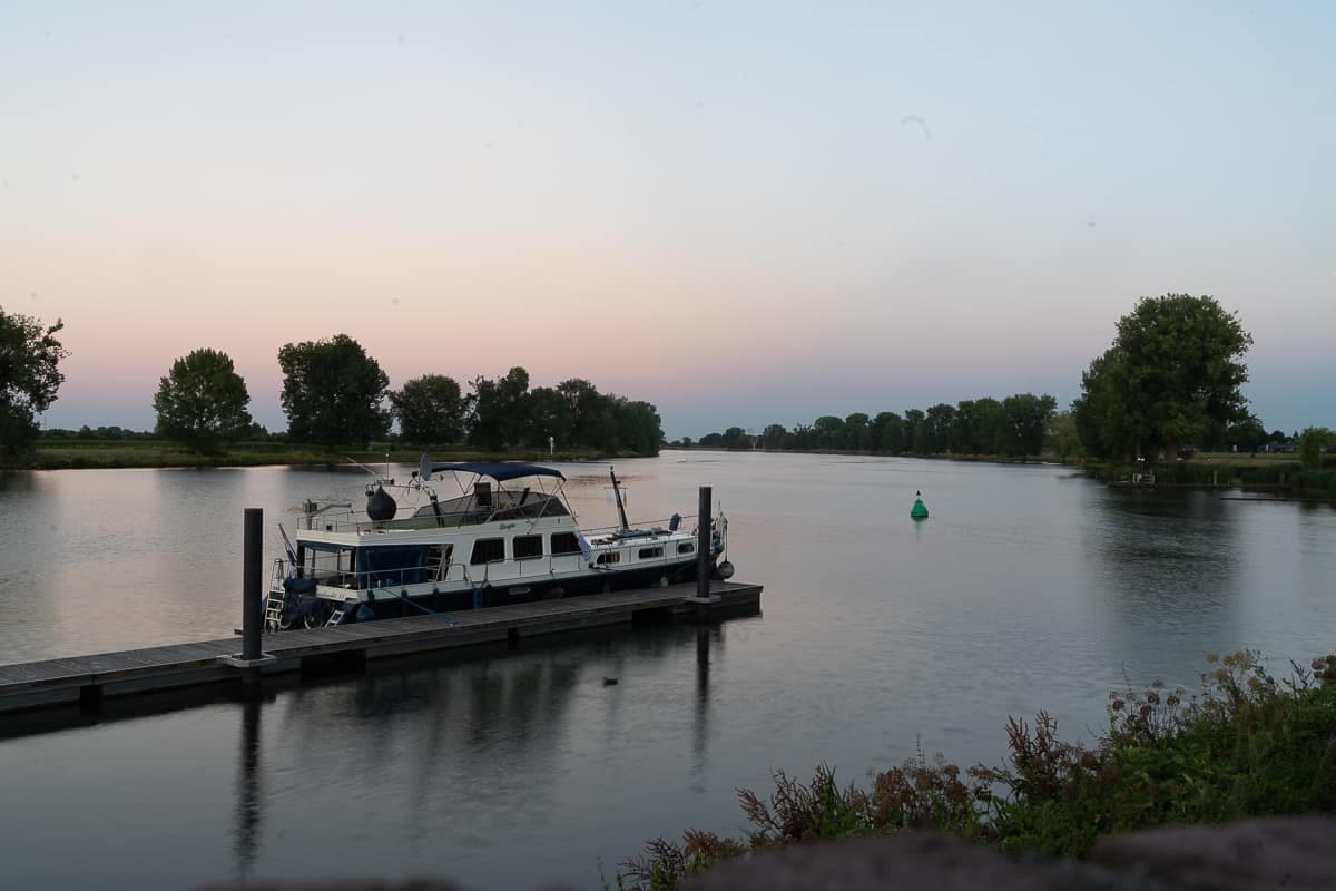 waar eten biesbosch nederland