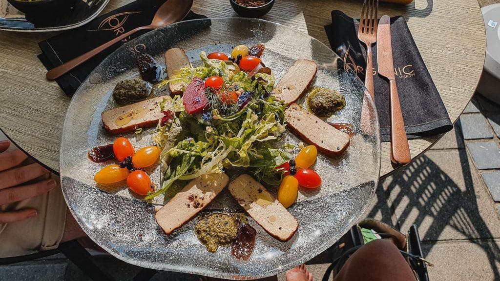 organic vegen eten met tofu oostende