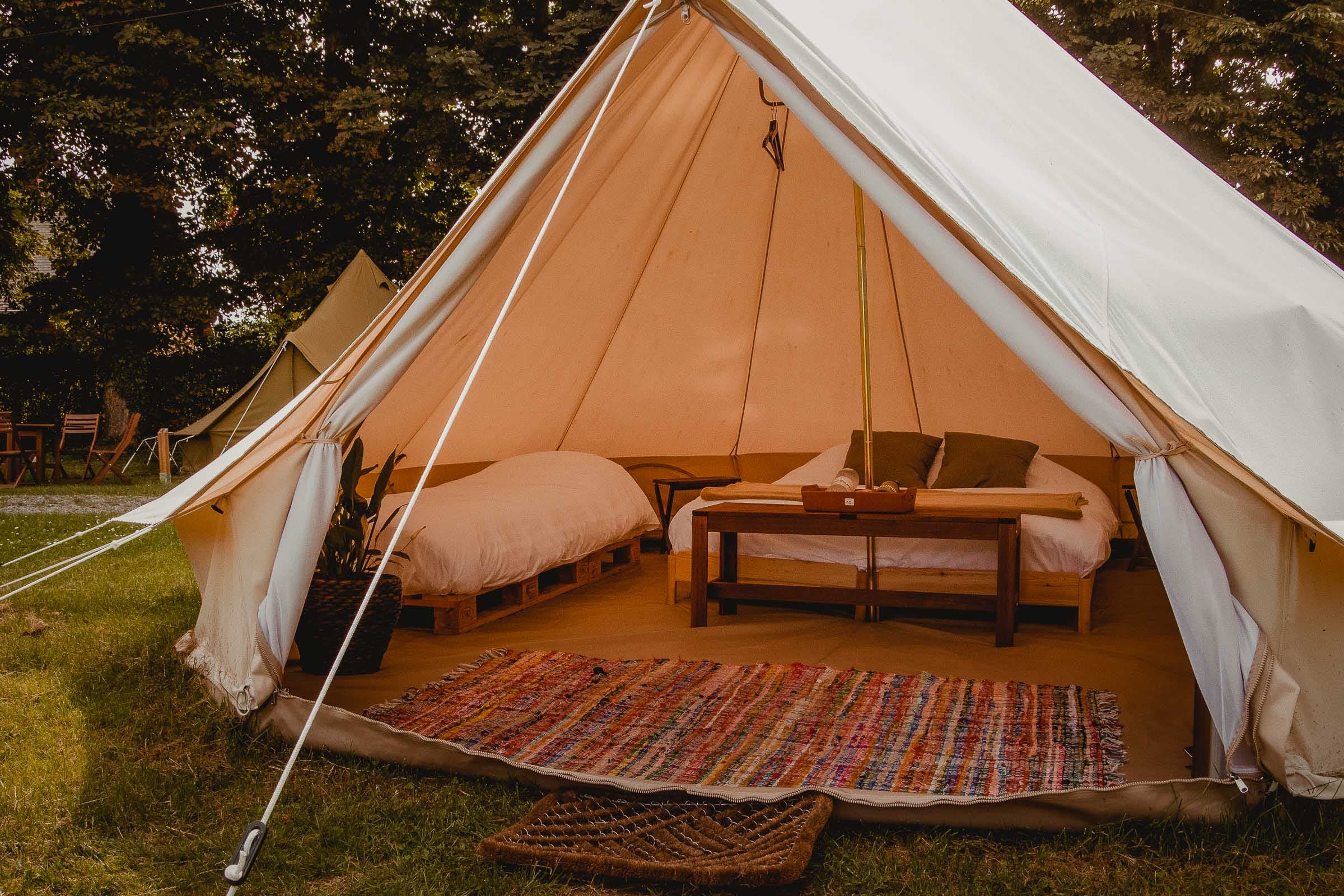Luxe overnachting tent