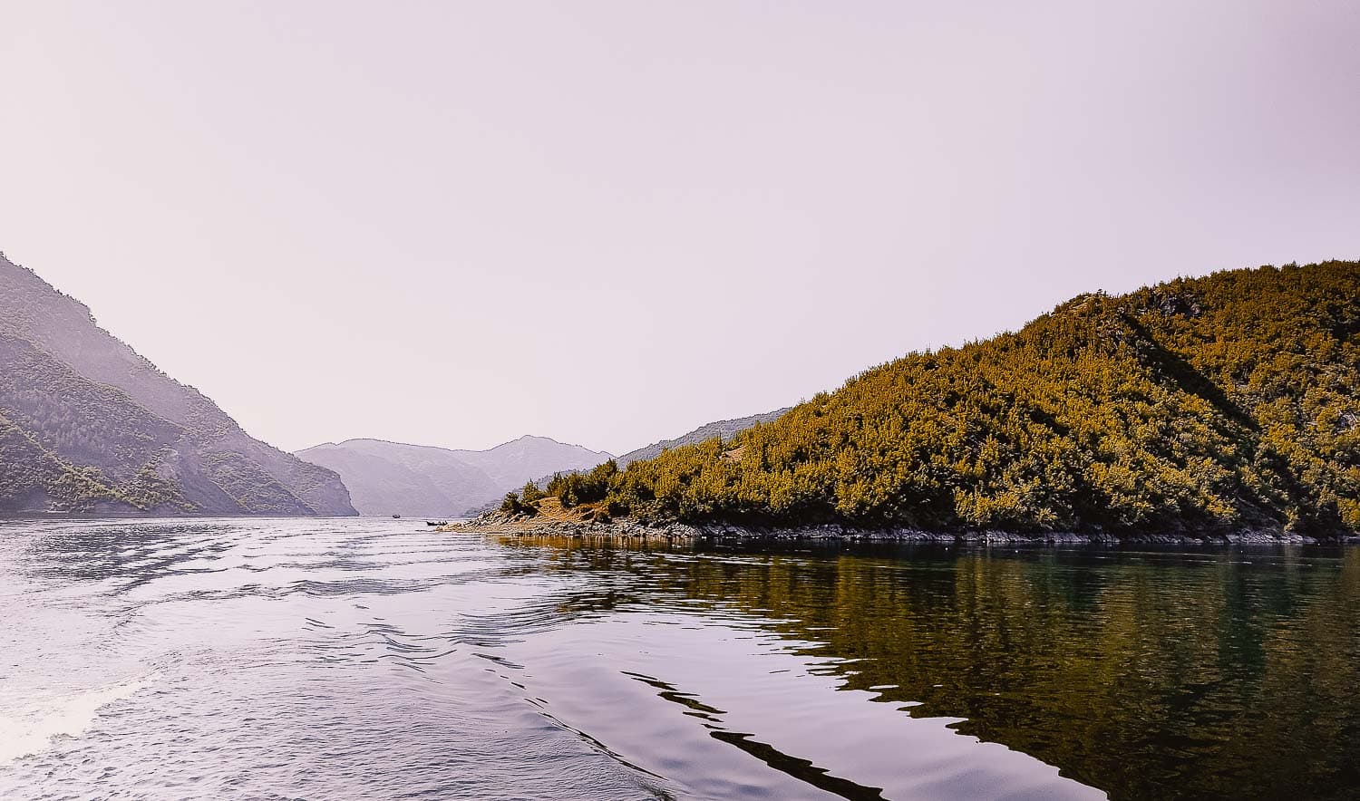 komani meer albanie