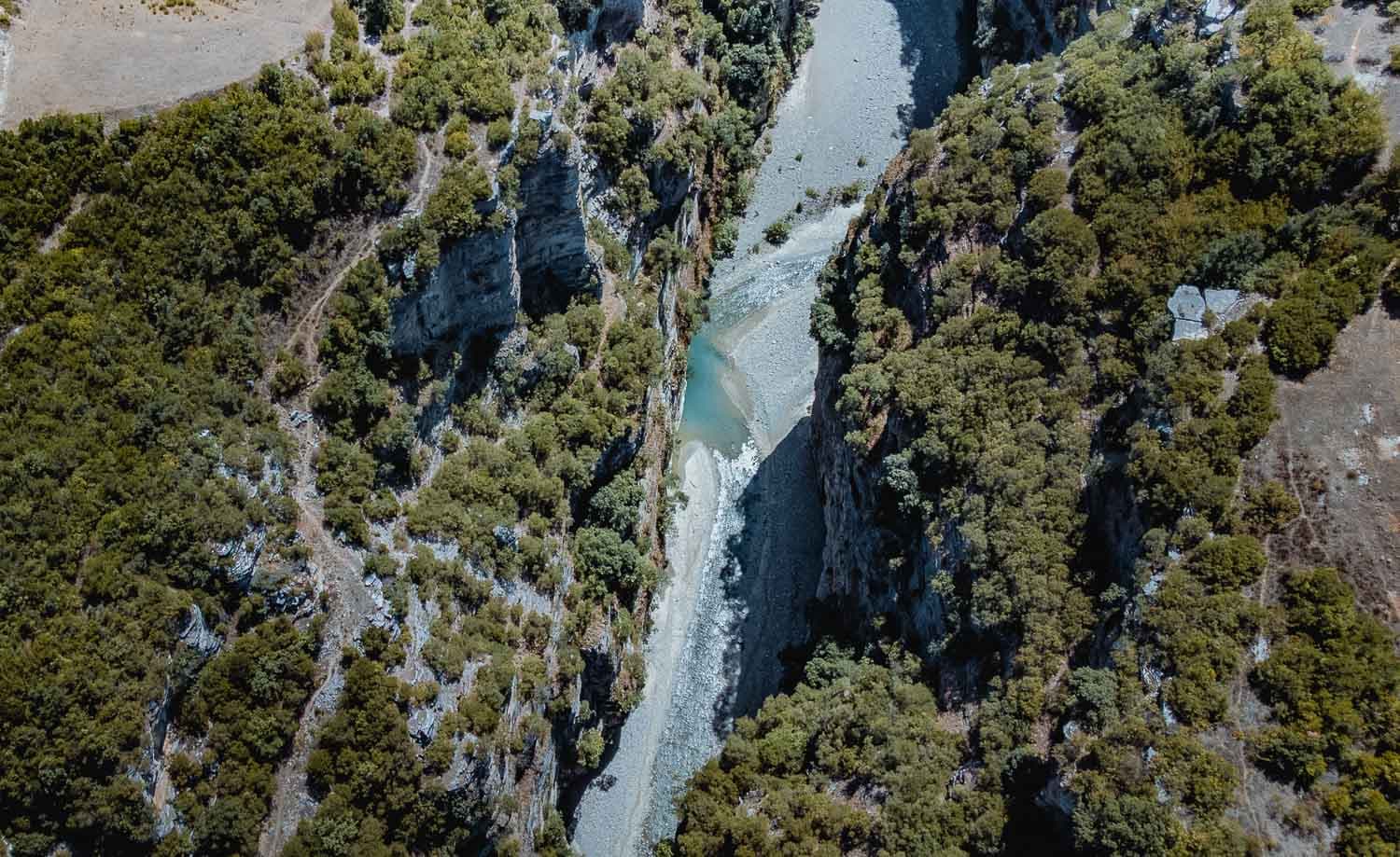 osumi kloof bij berat