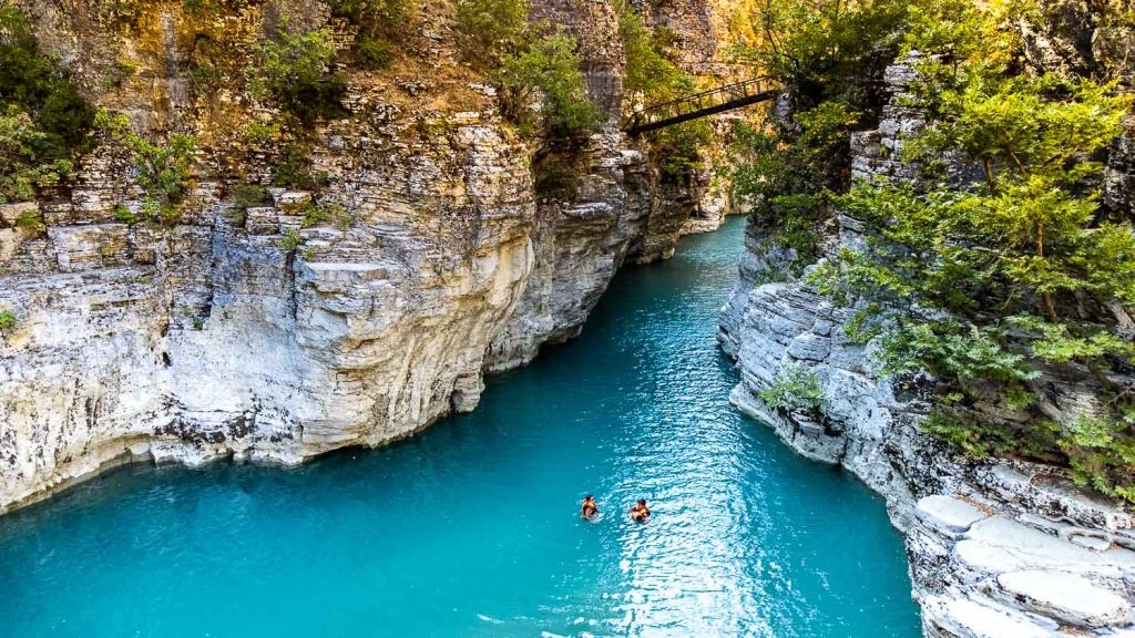 Osumi kloof zwemmen canyon albanie