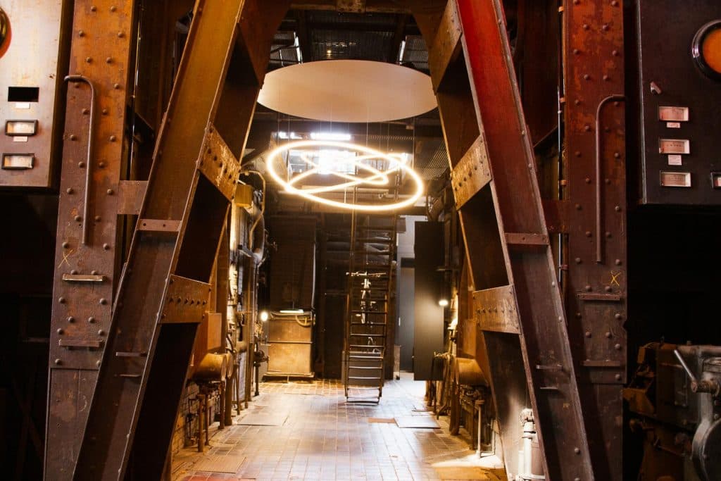 Futuristische lamp Red Dot Design Museum