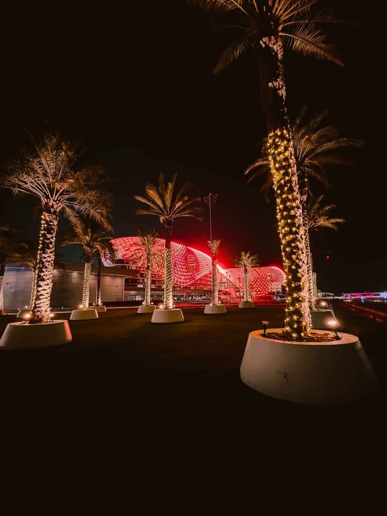 waar slapen in abu dhabi