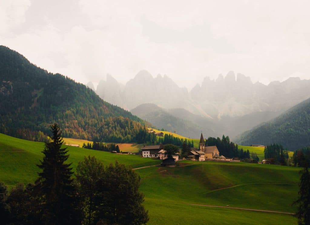 santa maddalena kerk dolomieten