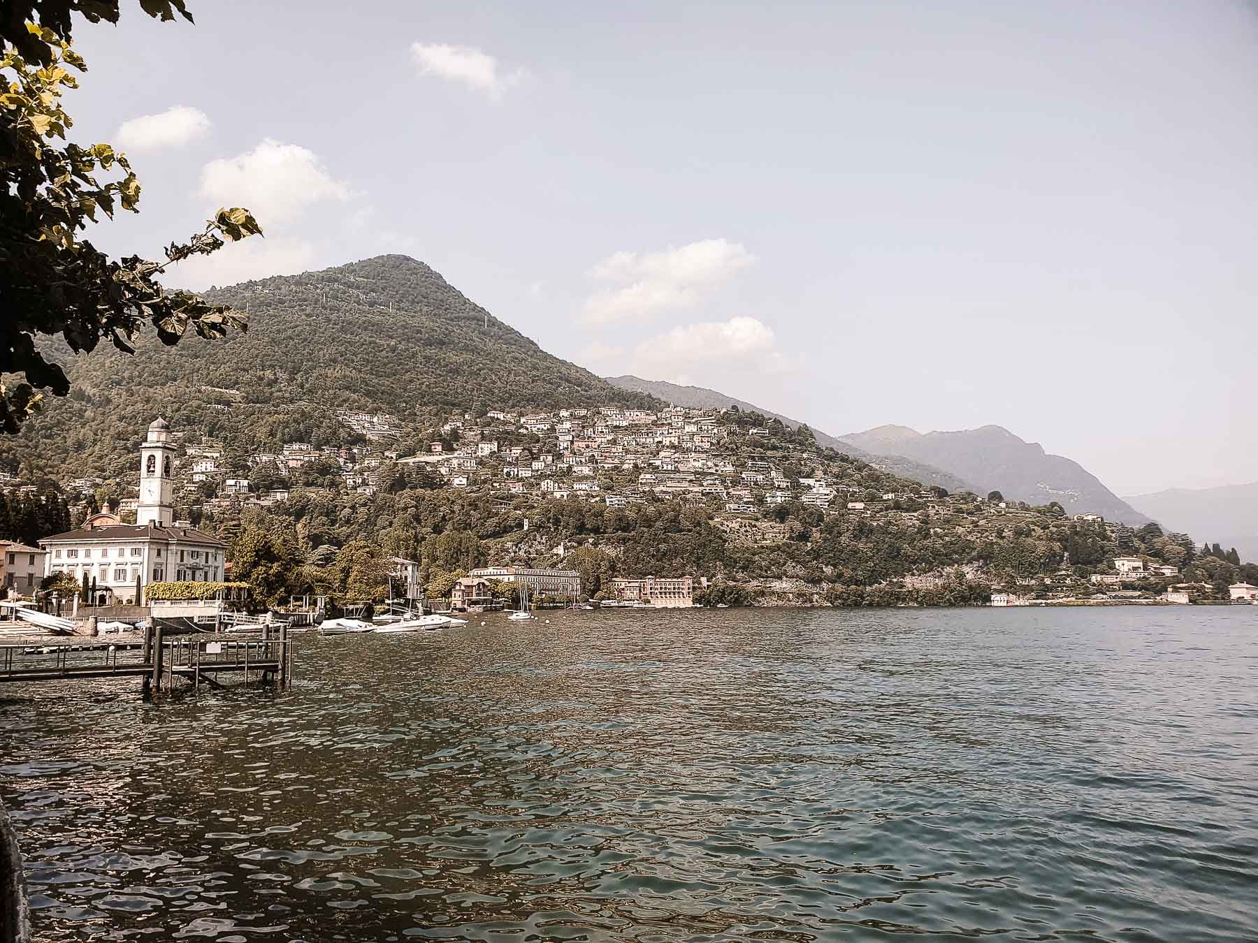 het comomeer bezoeken