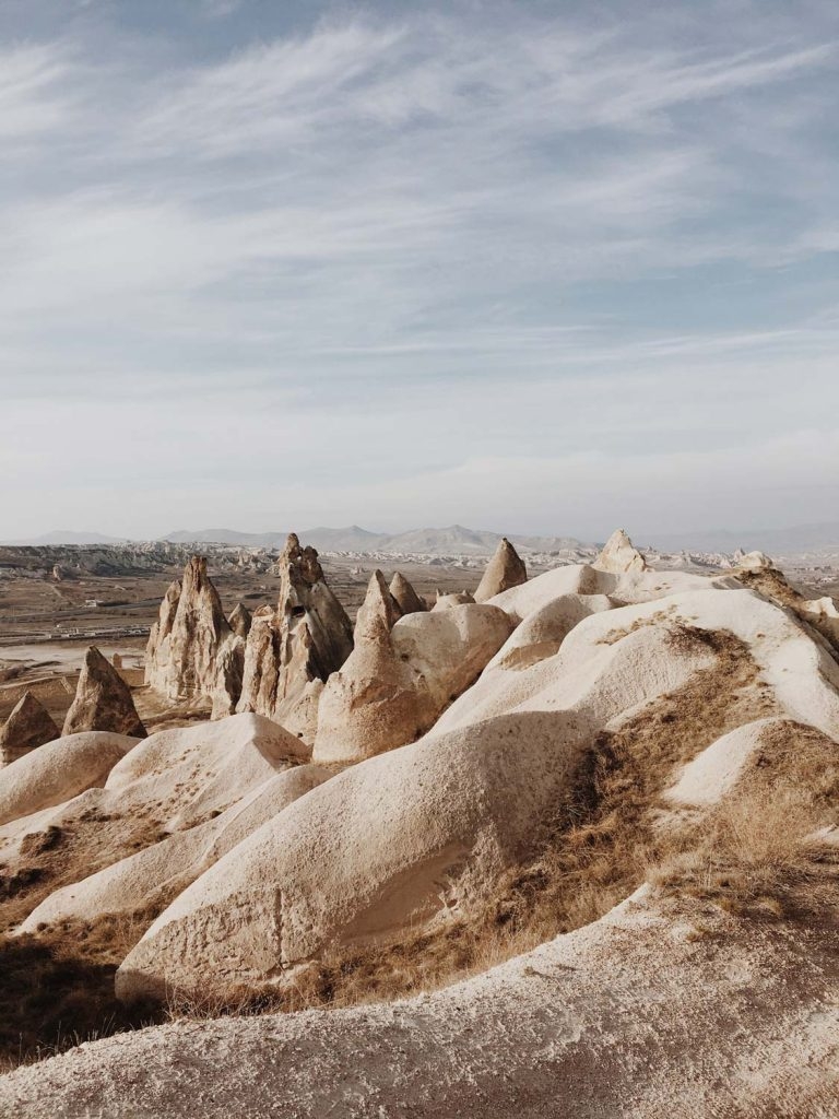 Het machtige landschap in Cappadocië]