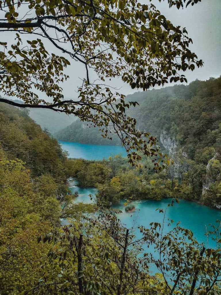 plitvice regen wandelen hiken kroatië