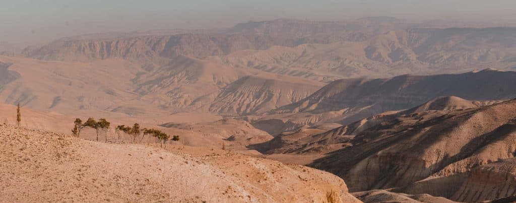 hiken in jordanie wadi ghuweir trail