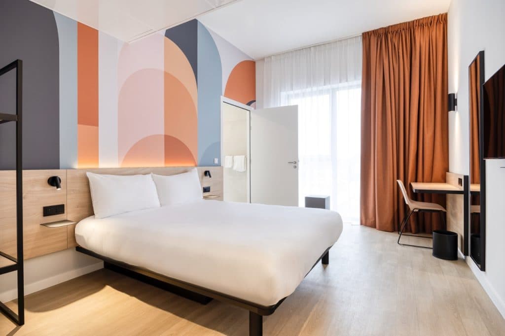 Overnachten in het gloednieuwe B&B Hotel Mechelen.