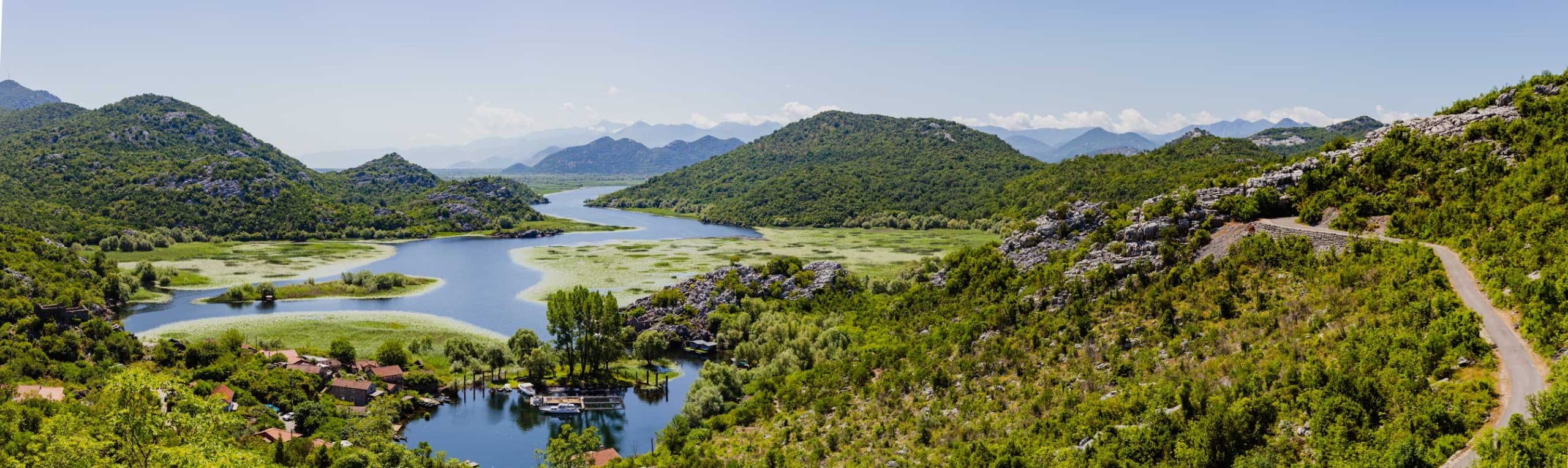 Karuc, een vergeten vissersdorpje aan het Skadarmeer in Montenegro