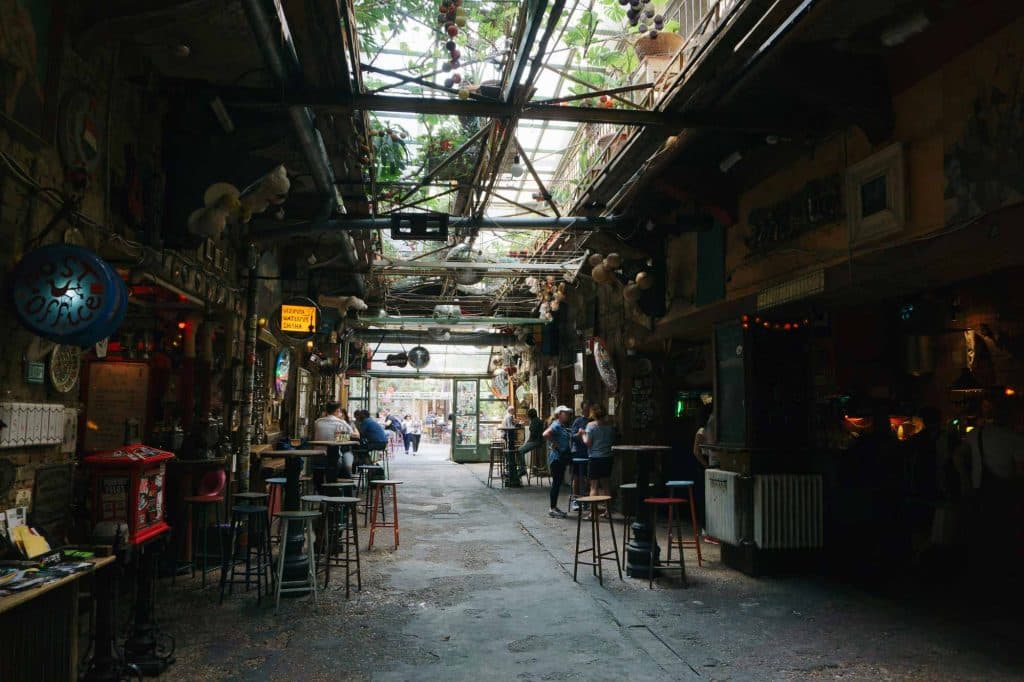 Szimpla Kert ruinbar