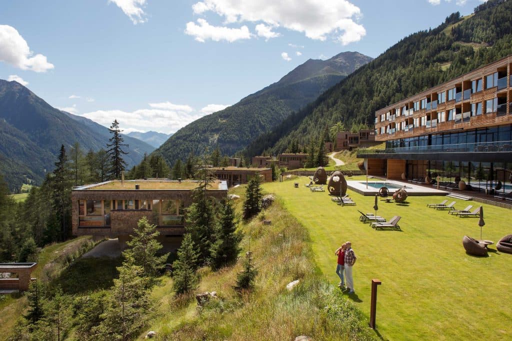 zomervakantie in de bergen in zuid tirol oostenrijk