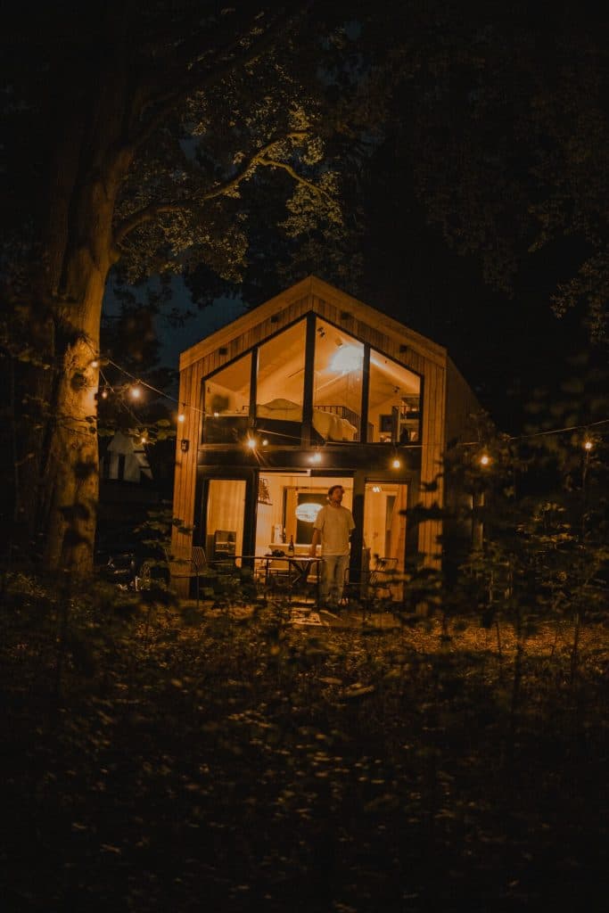 Heerlijk overnachten in het natuurhuisje in het bos vlakbij Breda.